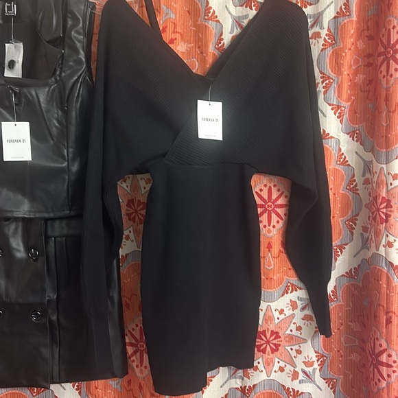 Forever 21 Leathers & Sweater Bundle - Picture 3 of 8